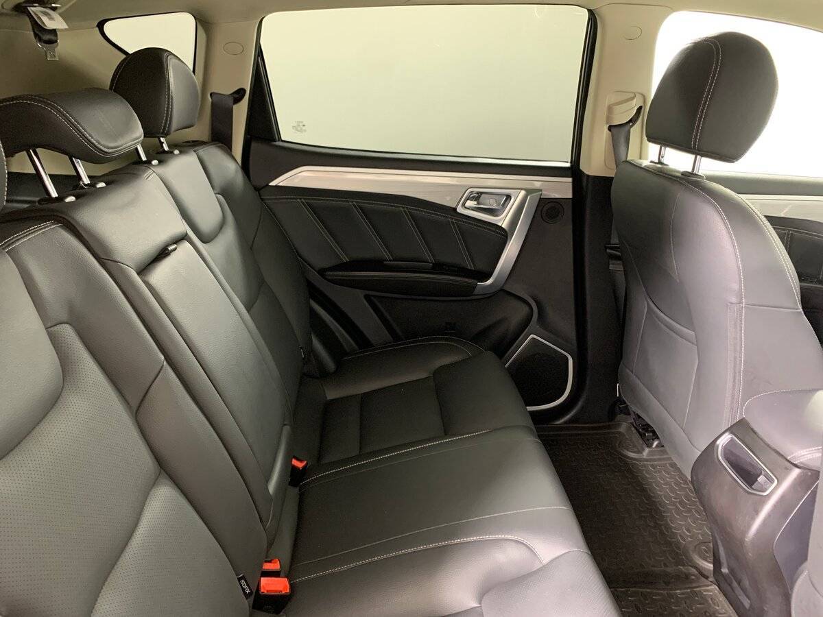 Geely Emgrand X7 с пробегом — 2020 год. Фото: #15