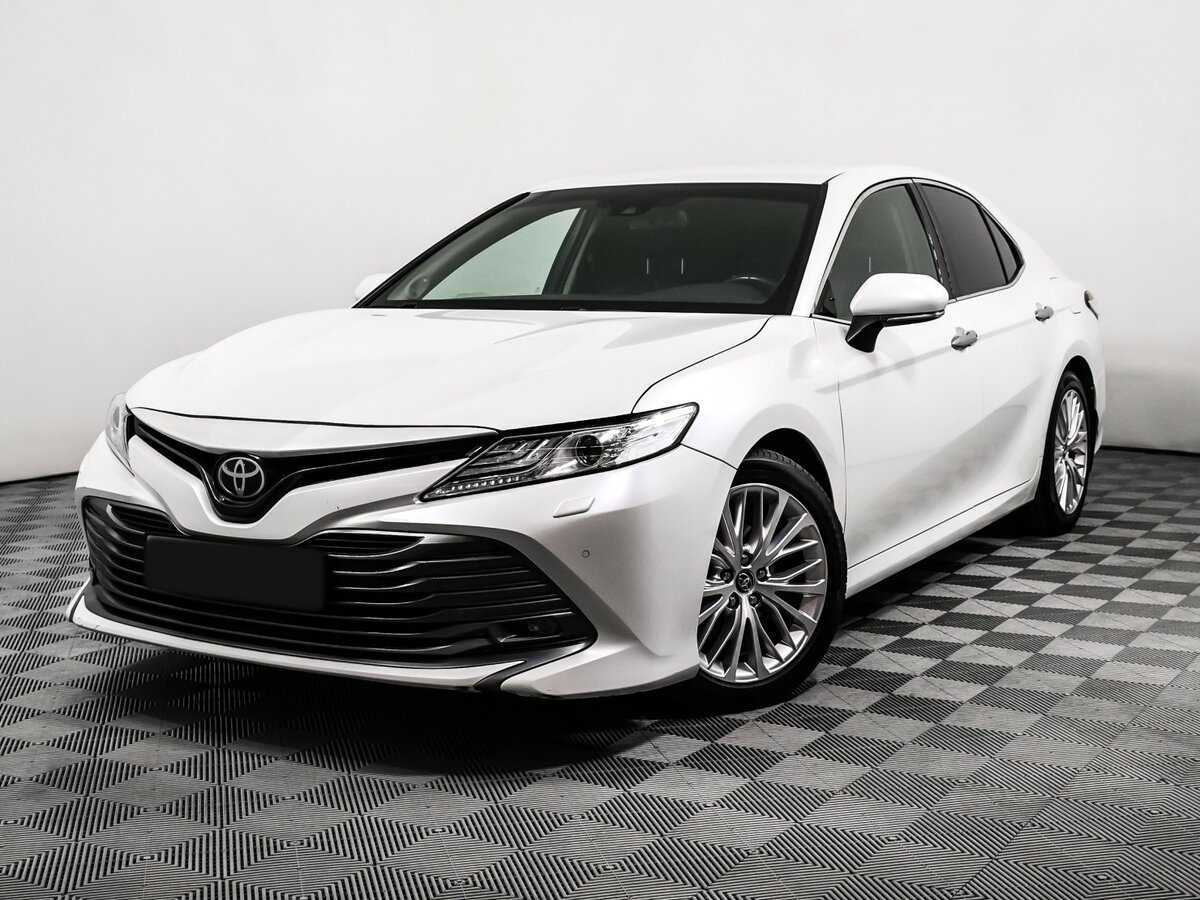 Toyota Camry с пробегом — 2019 год. Посмотреть фото