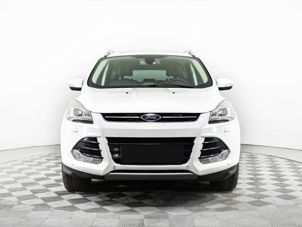 Ford Kuga с пробегом — 2014 год. Фото: #1