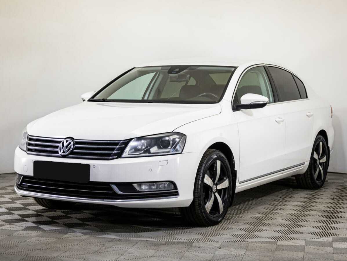 Volkswagen Passat с пробегом — 2013 год. Фото: #0