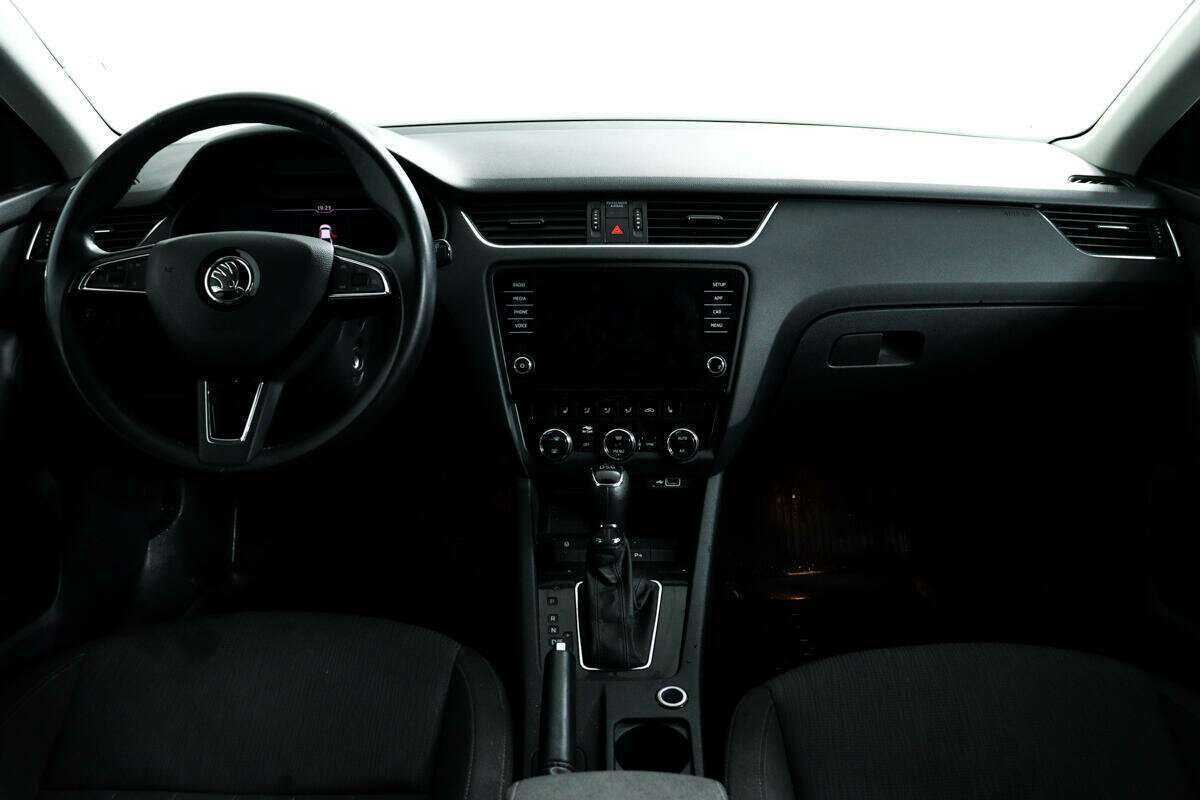Skoda Octavia с пробегом — 2018 год. Фото: #10