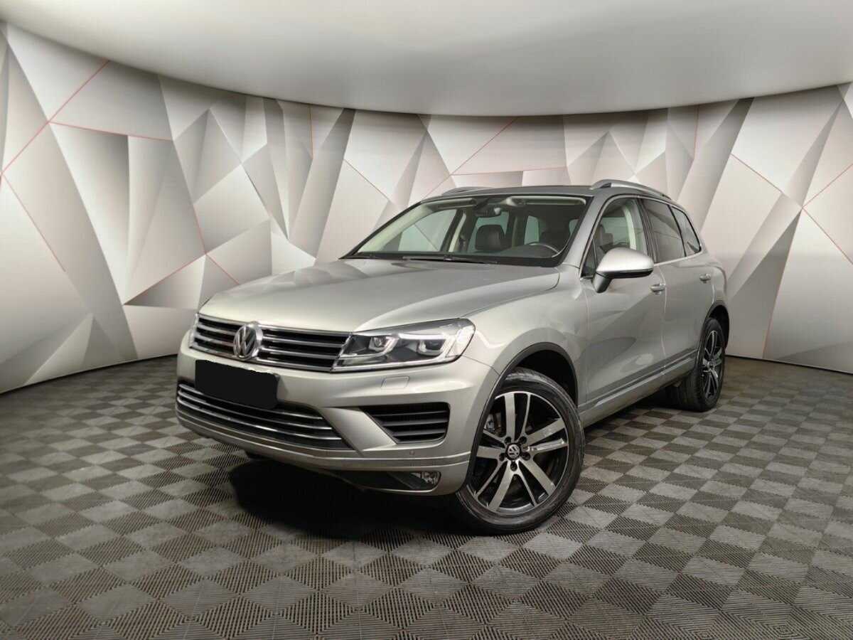 Volkswagen Touareg с пробегом — 2017 год. Фото: #0
