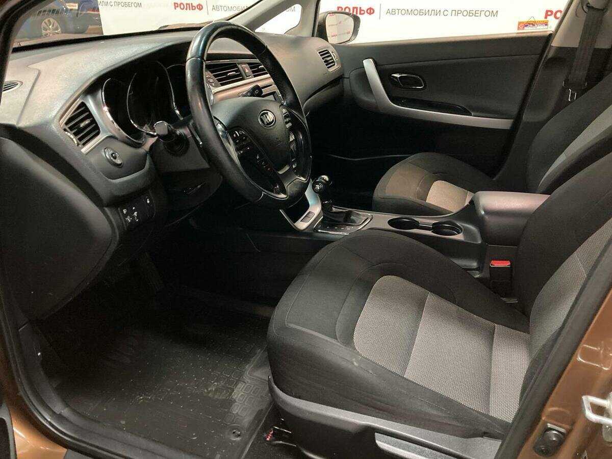Kia Ceed с пробегом — 2015 год. Фото: #10