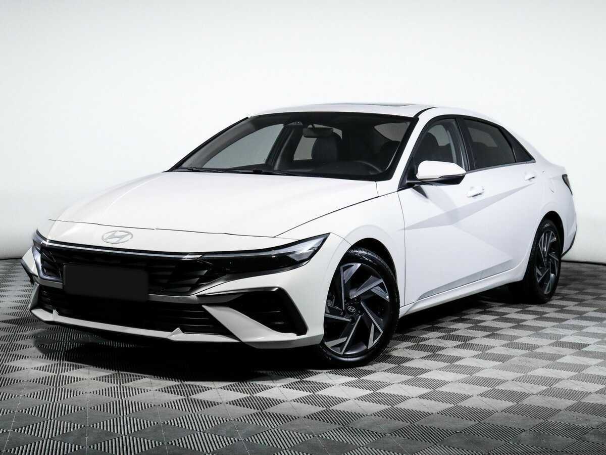 Hyundai Elantra с пробегом — 2023 год. Посмотреть фото