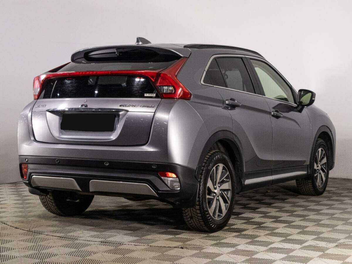 Mitsubishi Eclipse Cross с пробегом — 2018 год. Фото: #3