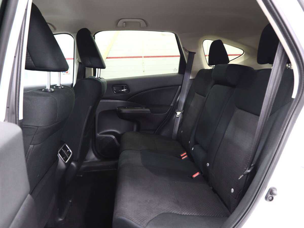Honda CR-V с пробегом — 2015 год. Фото: #9