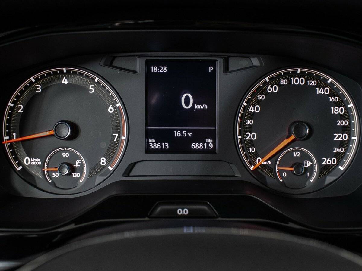 Volkswagen Bora с пробегом — 2021 год. Фото: #8