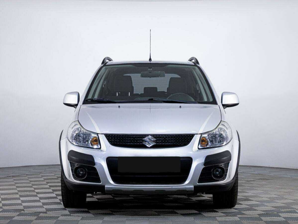 Suzuki SX4 с пробегом — 2012 год. Фото: #0