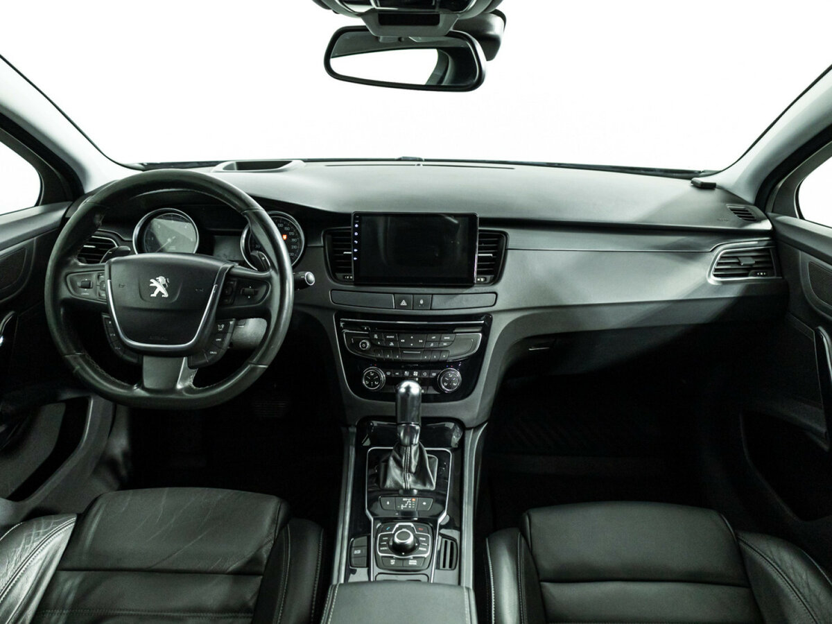 Peugeot 508 с пробегом — 2012 год. Фото: #11