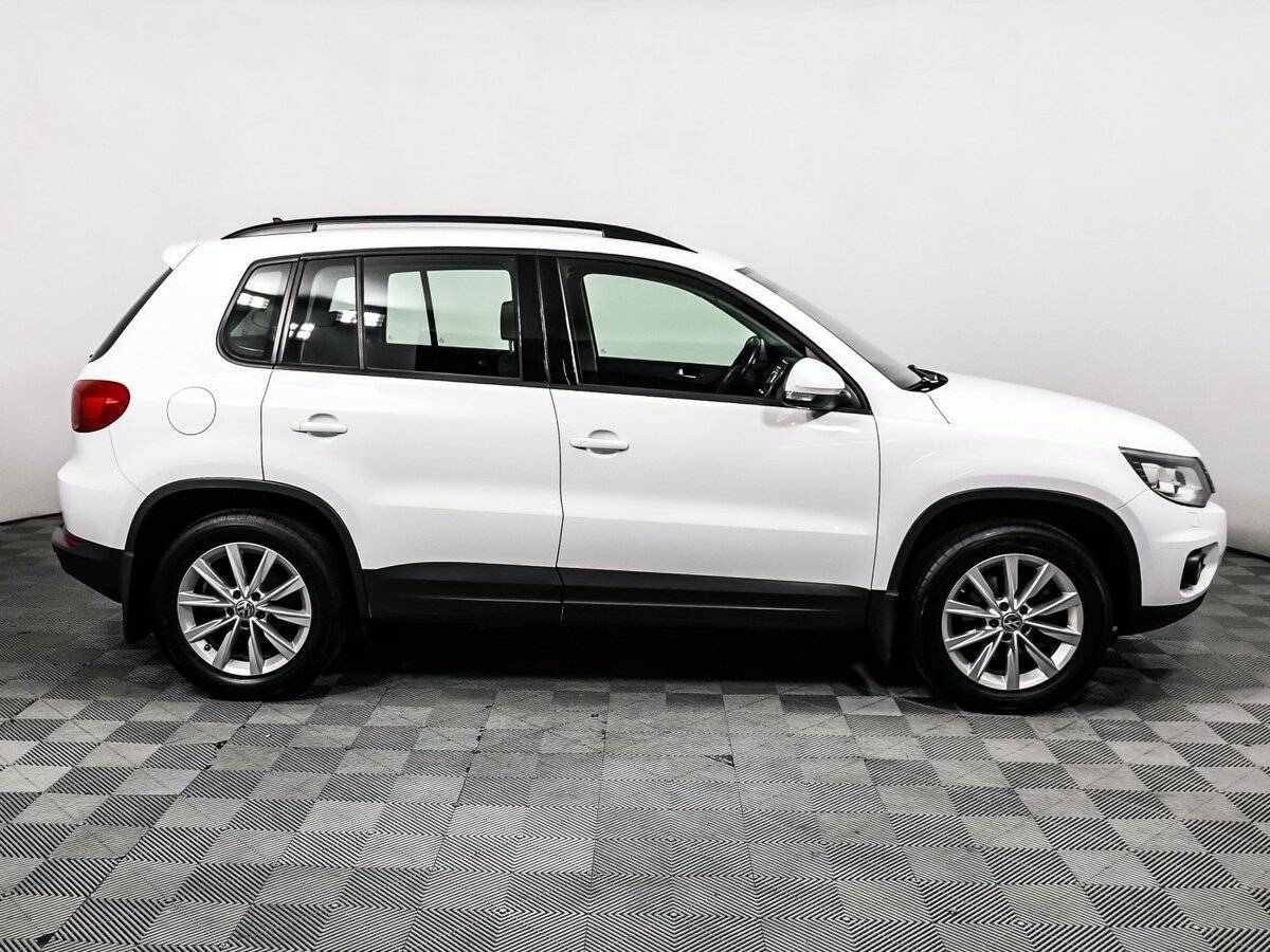 Volkswagen Tiguan с пробегом — 2015 год. Фото: #3