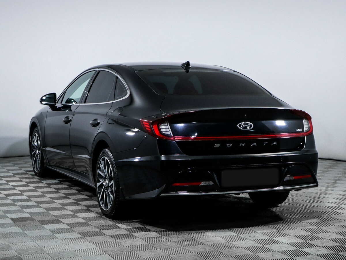 Hyundai Sonata с пробегом — 2022 год. Фото: #6