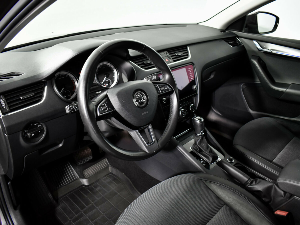 Skoda Octavia с пробегом — 2017 год. Фото: #8