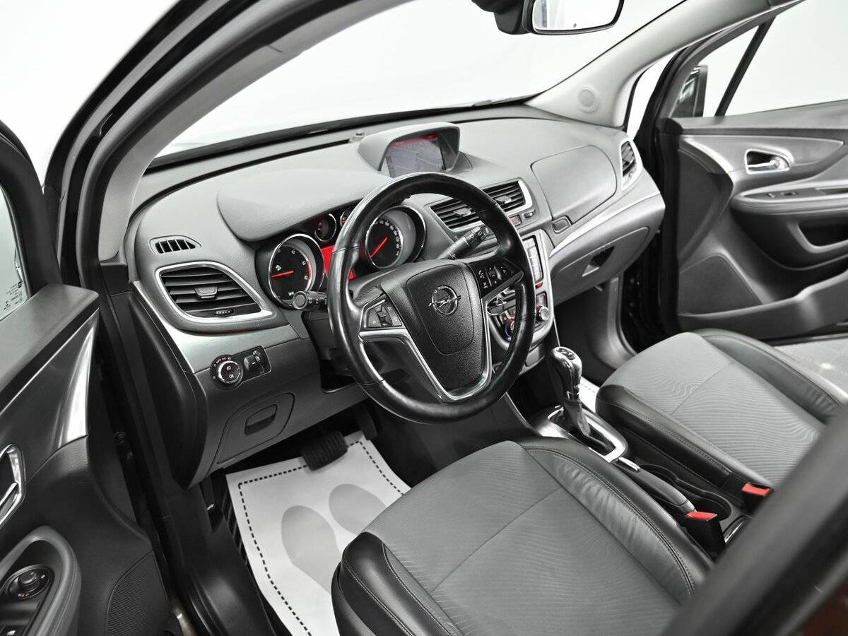Opel Mokka с пробегом — 2014 год. Фото: #6