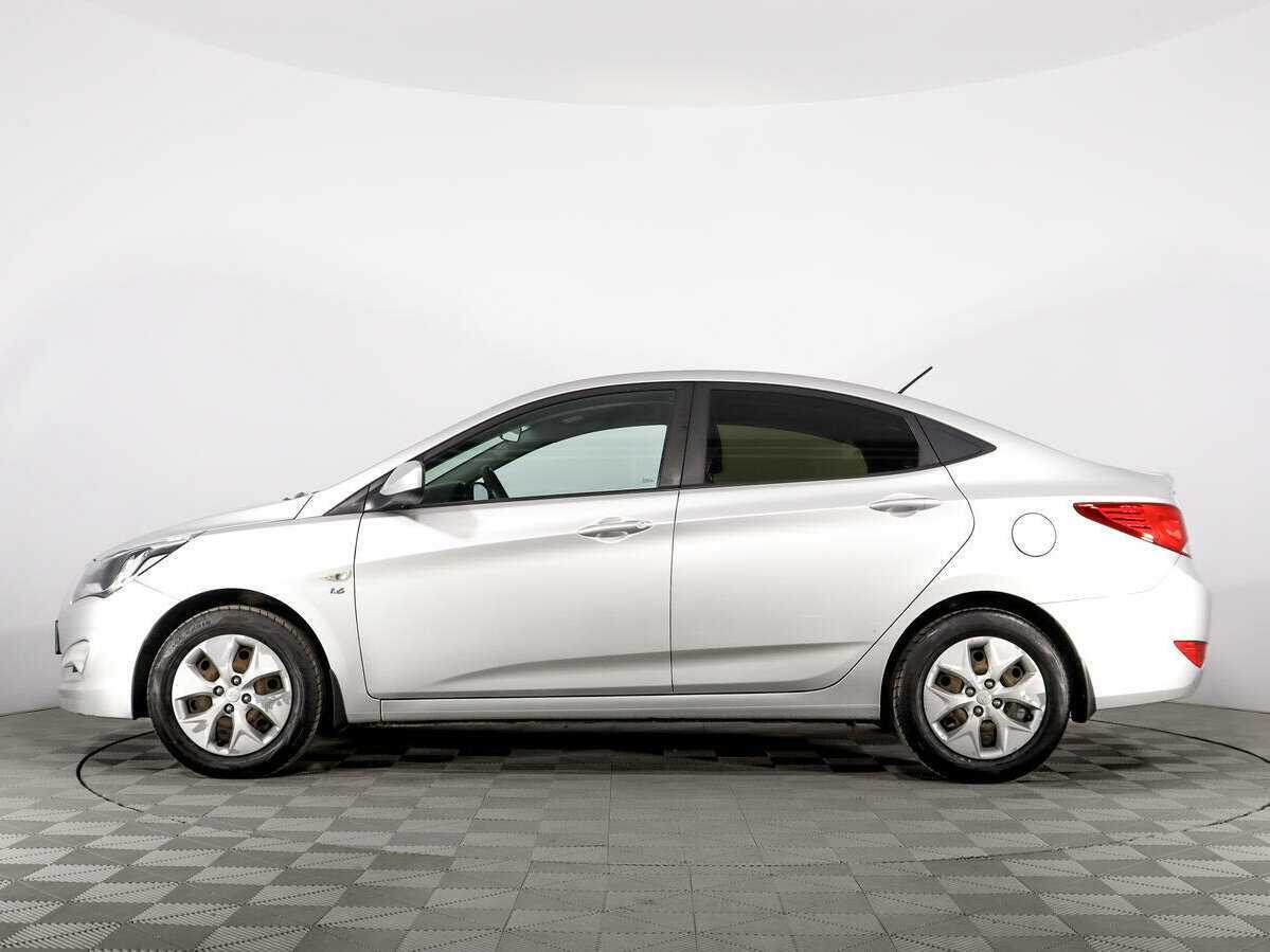 Hyundai Solaris с пробегом — 2016 год. Фото: #7