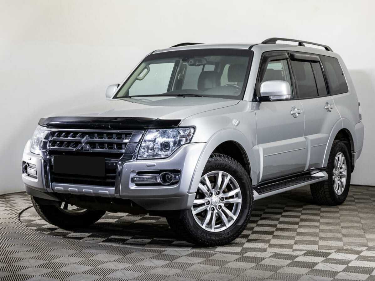 Mitsubishi Pajero с пробегом — 2017 год. Фото: #0