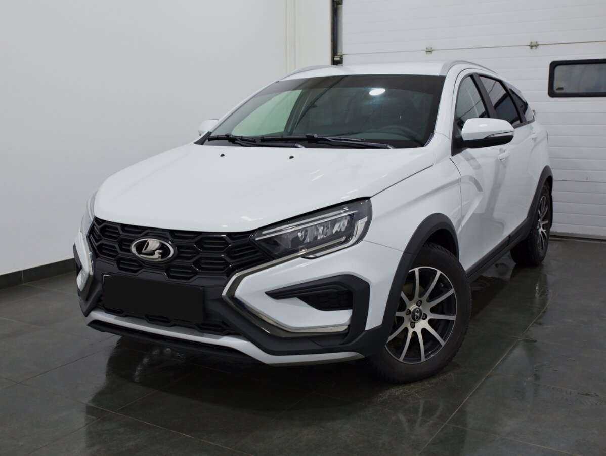 Lada (ВАЗ) Vesta с пробегом — 2023 год. Посмотреть фото