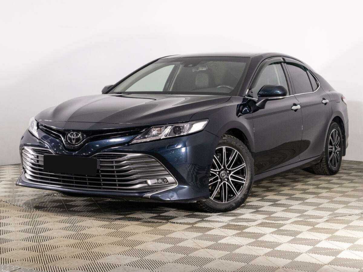 Toyota Camry с пробегом — 2018 год. Фото: #0
