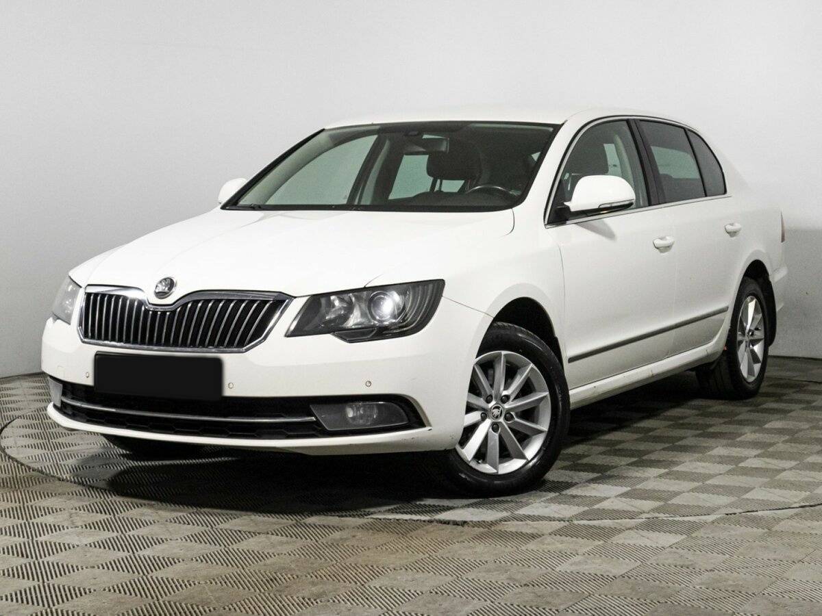 Skoda Superb с пробегом — 2013 год. Посмотреть фото