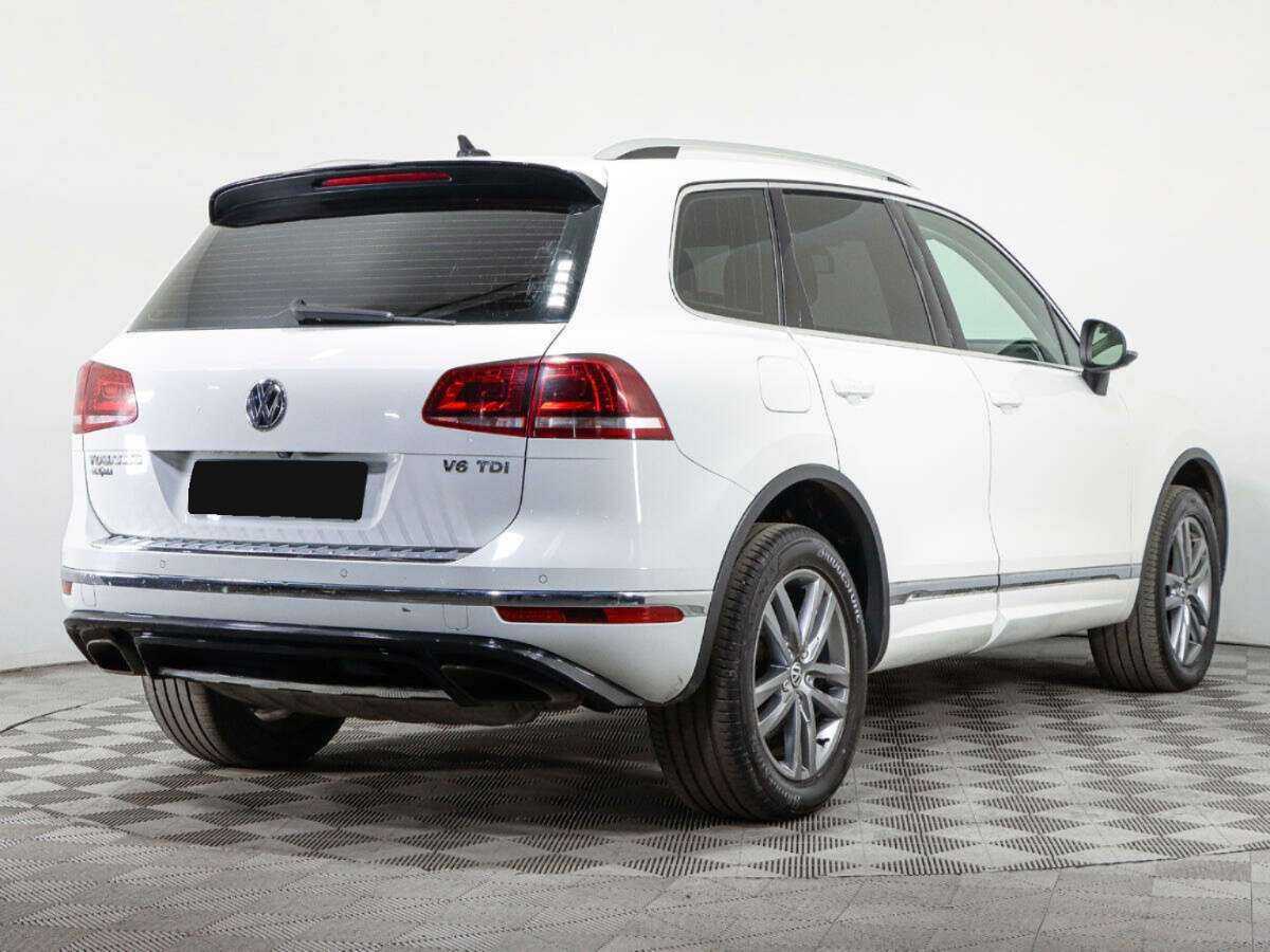 Volkswagen Touareg с пробегом — 2016 год. Фото: #3