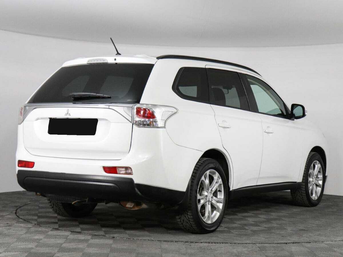 Mitsubishi Outlander с пробегом — 2013 год. Фото: #4