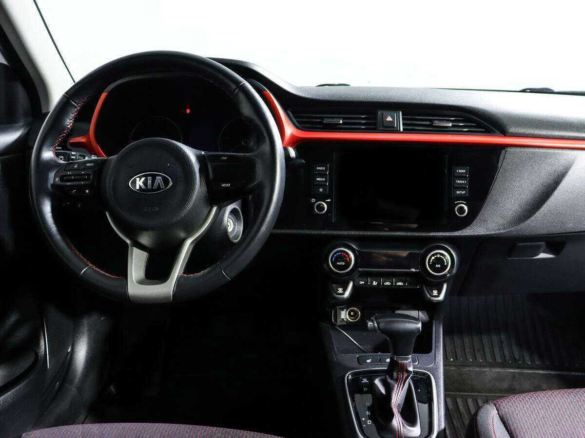 Kia Rio с пробегом — 2021 год. Фото: #9