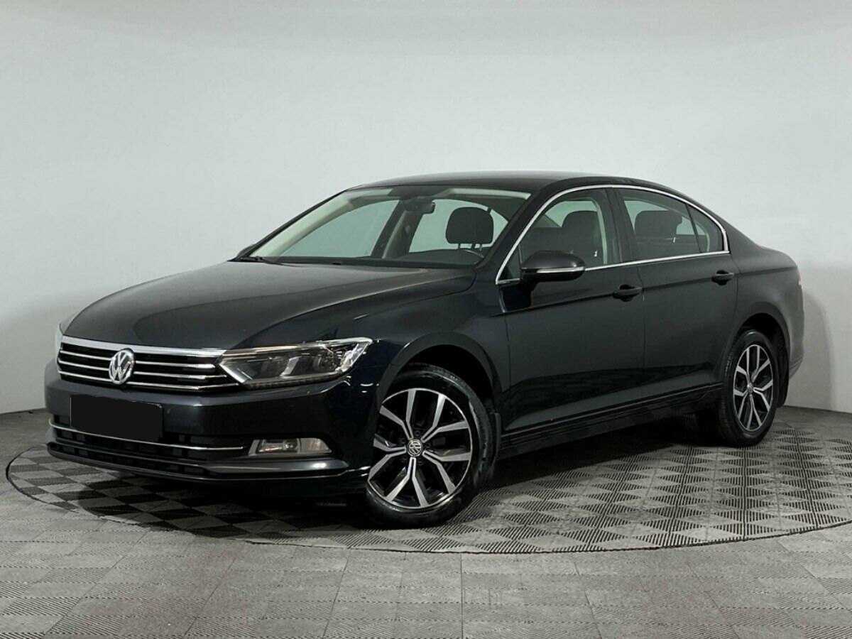 Volkswagen Passat с пробегом — 2018 год. Фото: #0