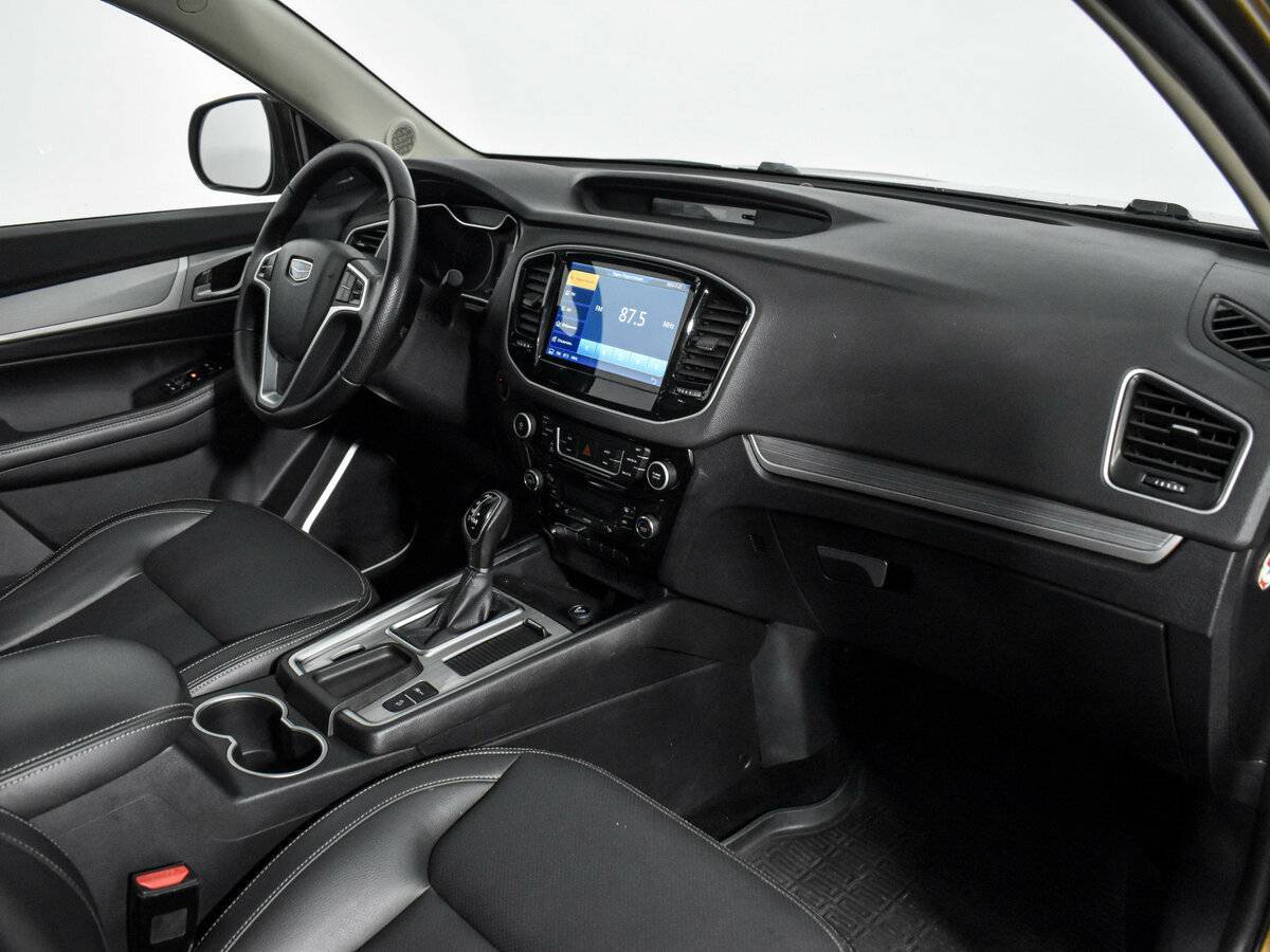 Geely Emgrand X7 с пробегом — 2021 год. Фото: #11