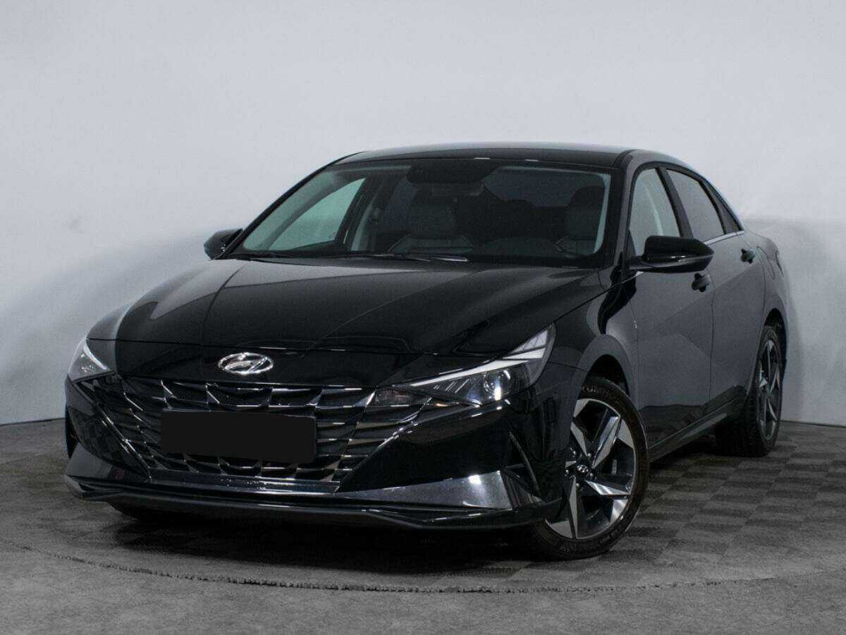 Hyundai Elantra с пробегом — 2023 год. Посмотреть фото