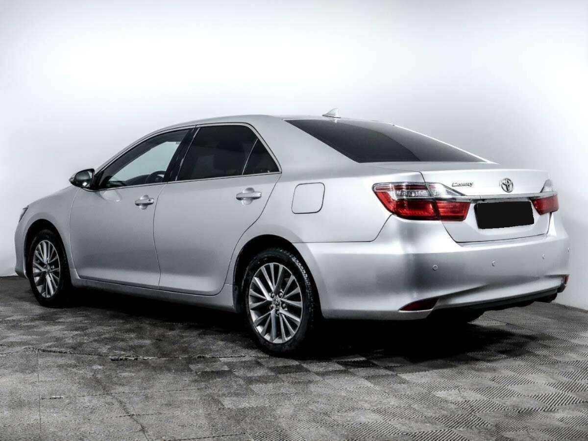 Toyota Camry с пробегом — 2018 год. Фото: #5