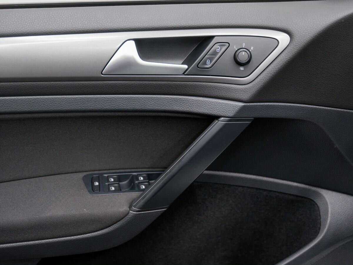 Volkswagen Golf с пробегом — 2014 год. Фото: #15