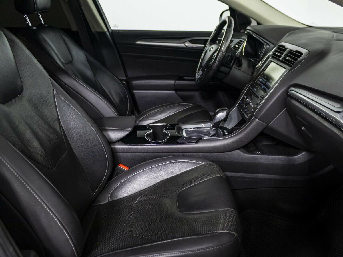 Ford Mondeo с пробегом — 2015 год. Фото: #8