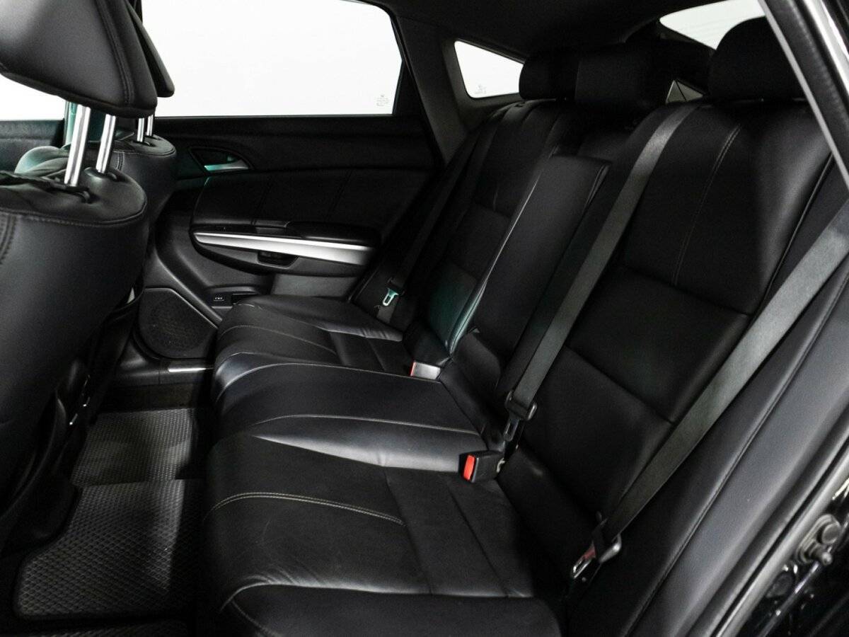 Honda Crosstour с пробегом — 2013 год. Фото: #8