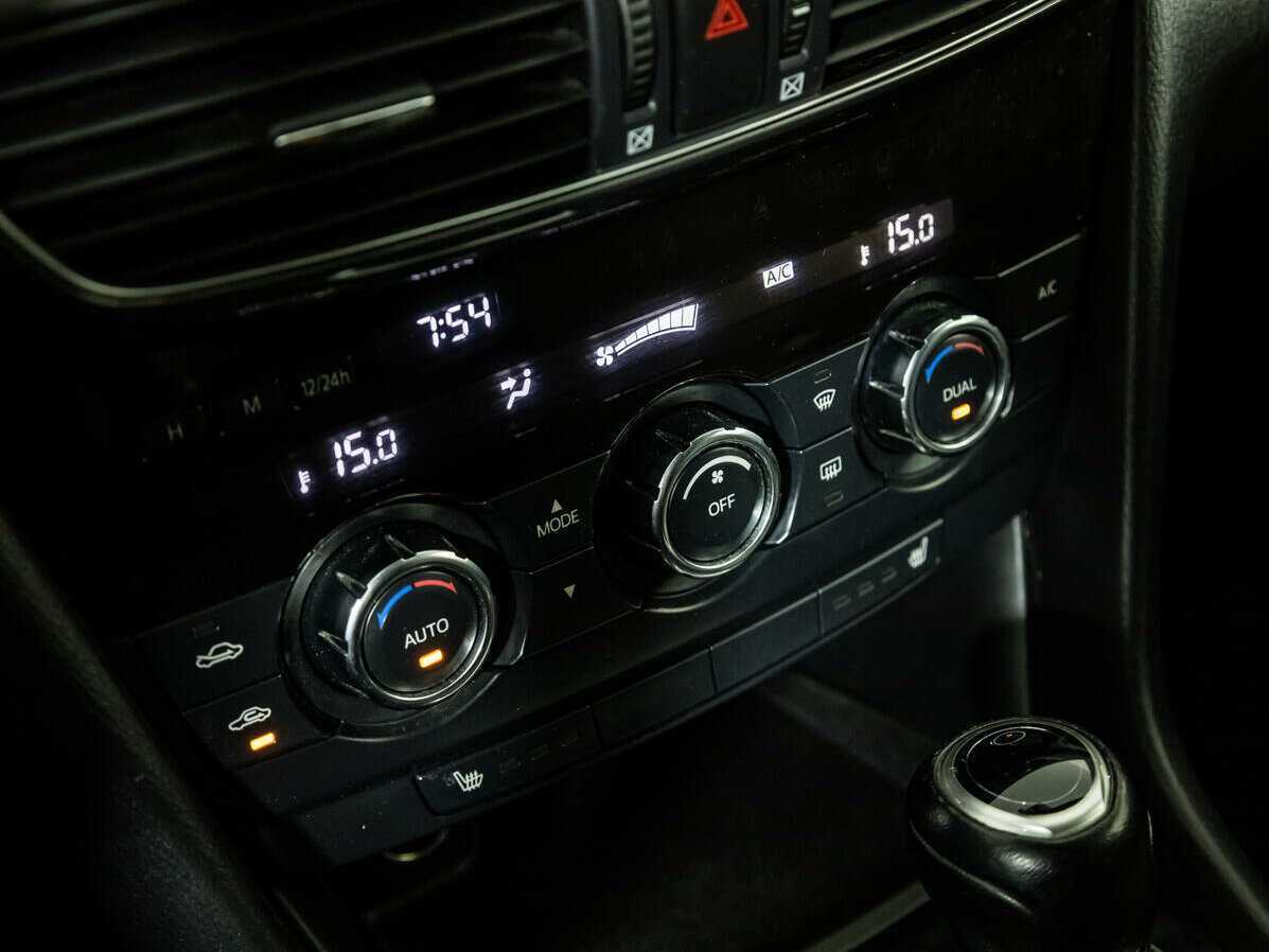 Mazda 6 с пробегом — 2013 год. Фото: #16