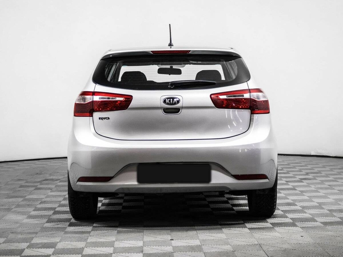 Kia Rio с пробегом — 2014 год. Фото: #4
