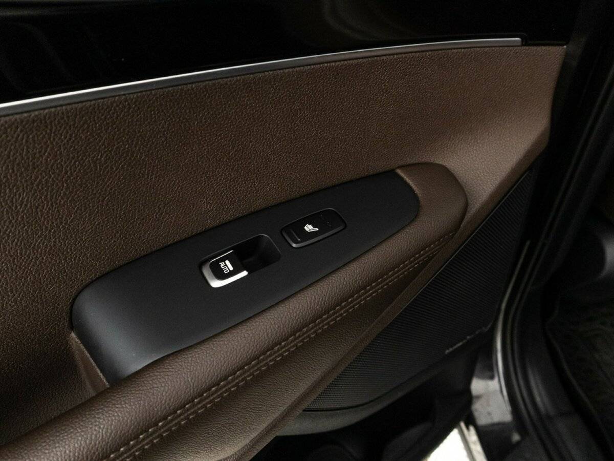 Kia Sorento с пробегом — 2018 год. Фото: #18