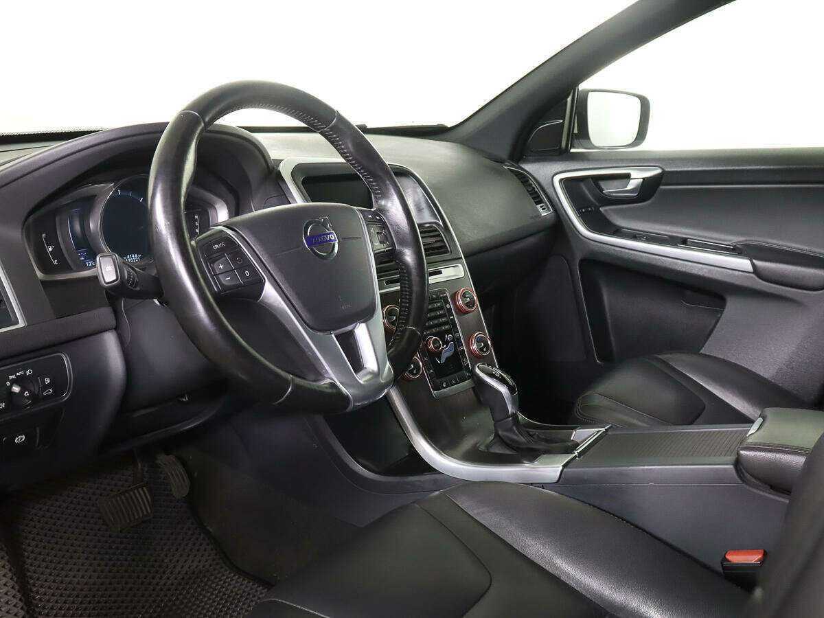 Volvo XC60 с пробегом — 2015 год. Фото: #12