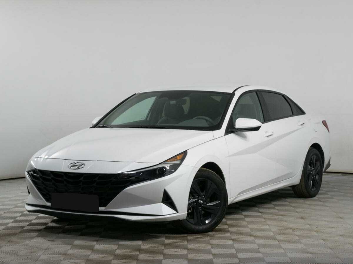 Hyundai Elantra с пробегом — 2021 год. Посмотреть фото