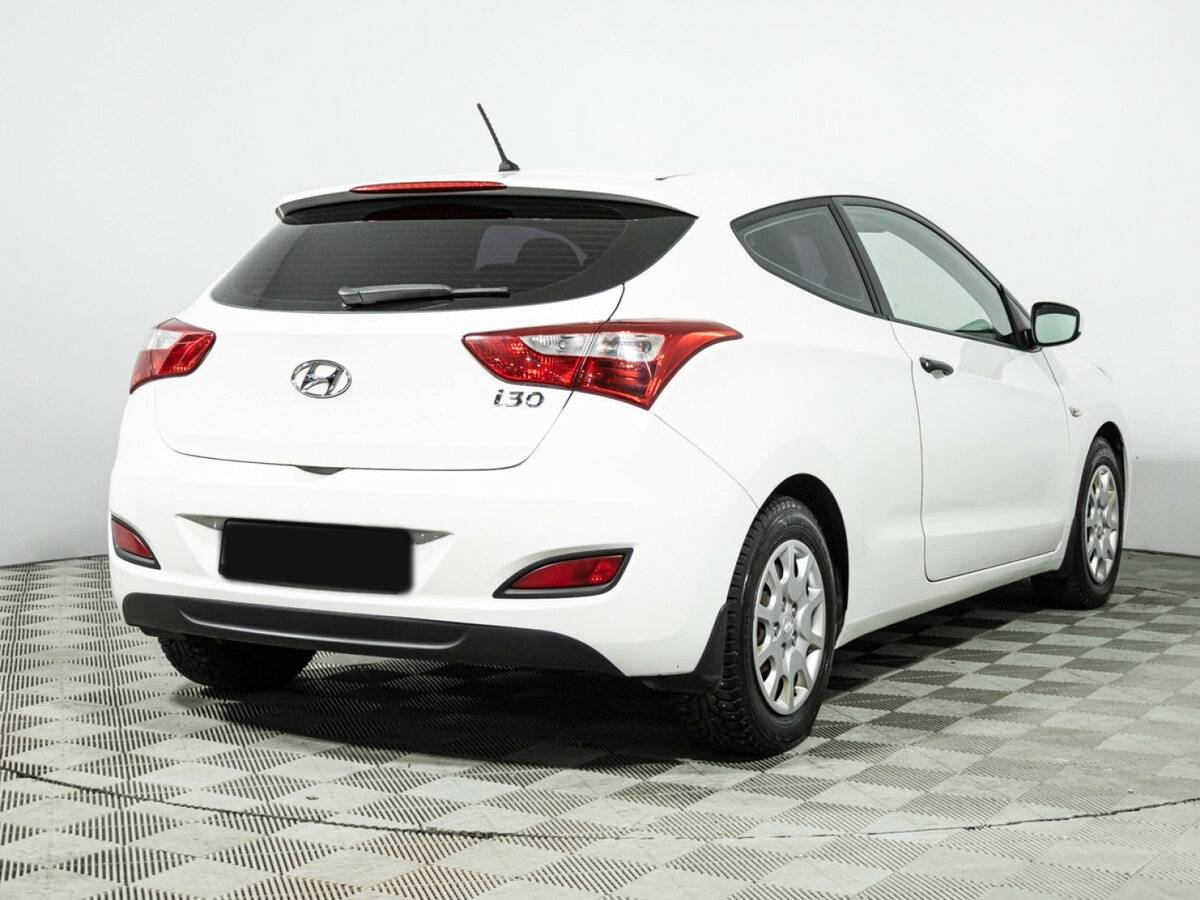 Hyundai i30 с пробегом — 2014 год. Фото: #4