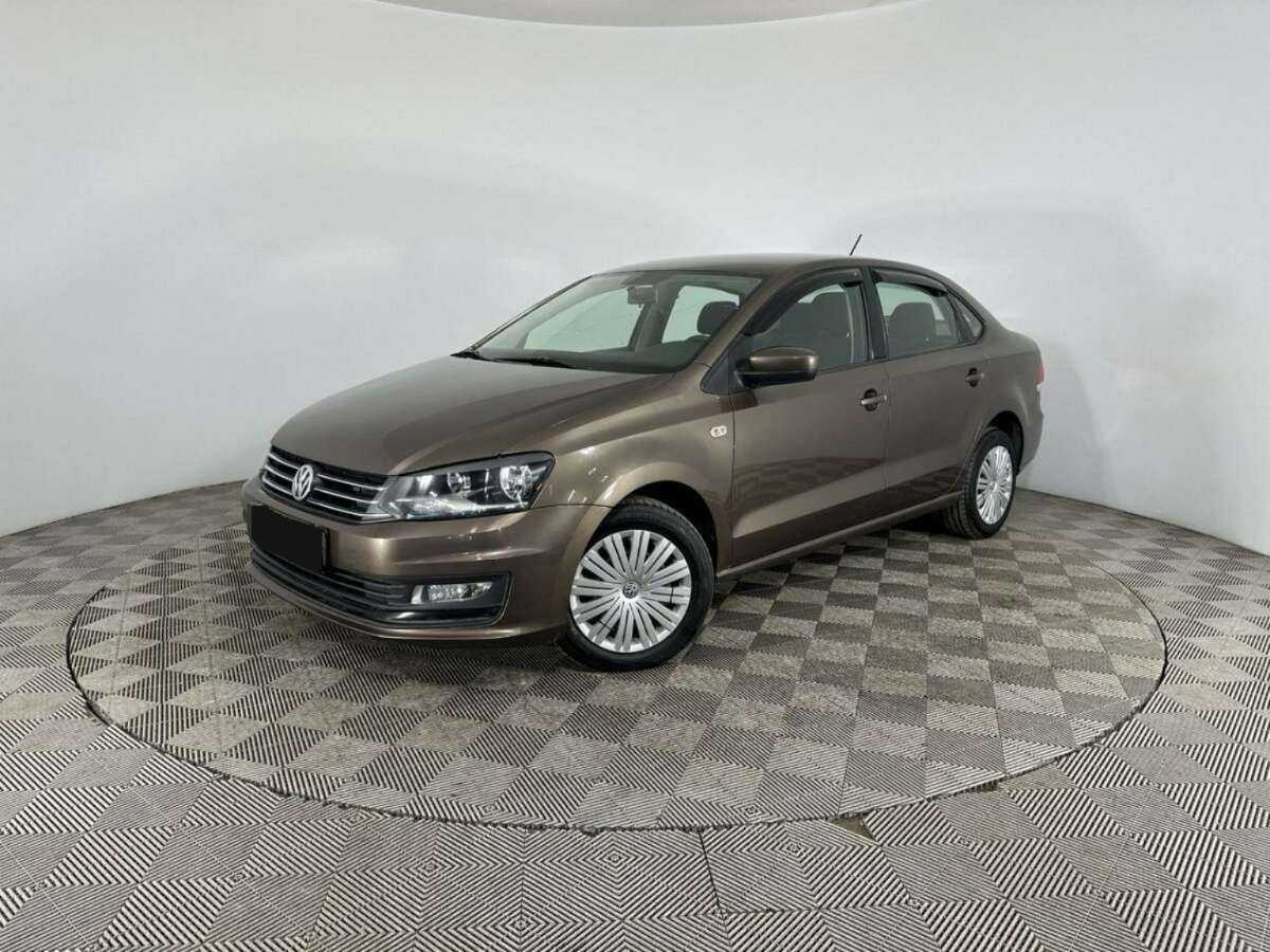Volkswagen Polo с пробегом — 2016 год. Фото: #0