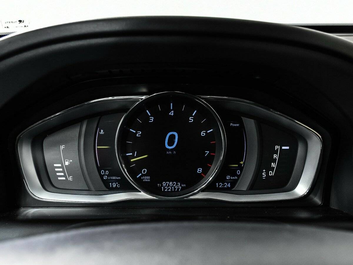 Volvo XC60 с пробегом — 2014 год. Фото: #9