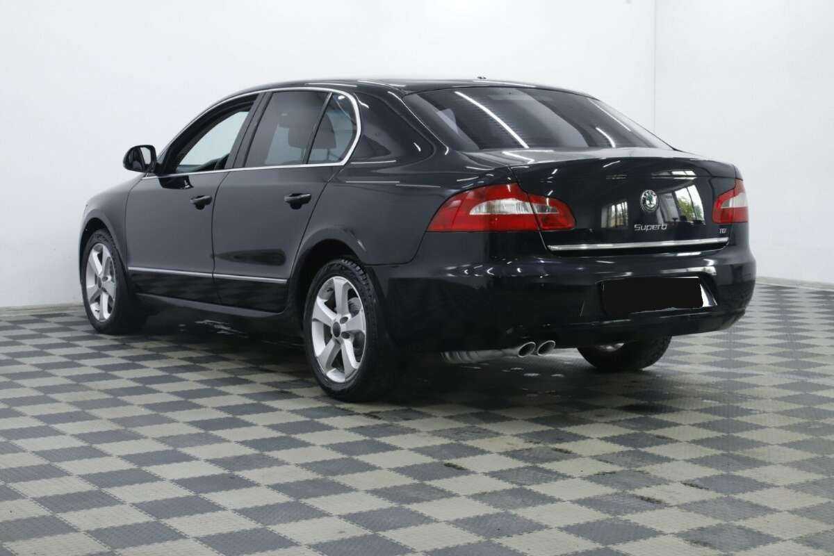 Skoda Superb с пробегом — 2013 год. Посмотреть фото