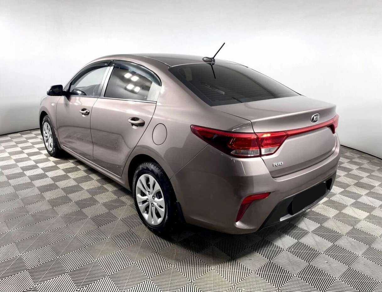 Kia Rio с пробегом — 2018 год. Фото: #6
