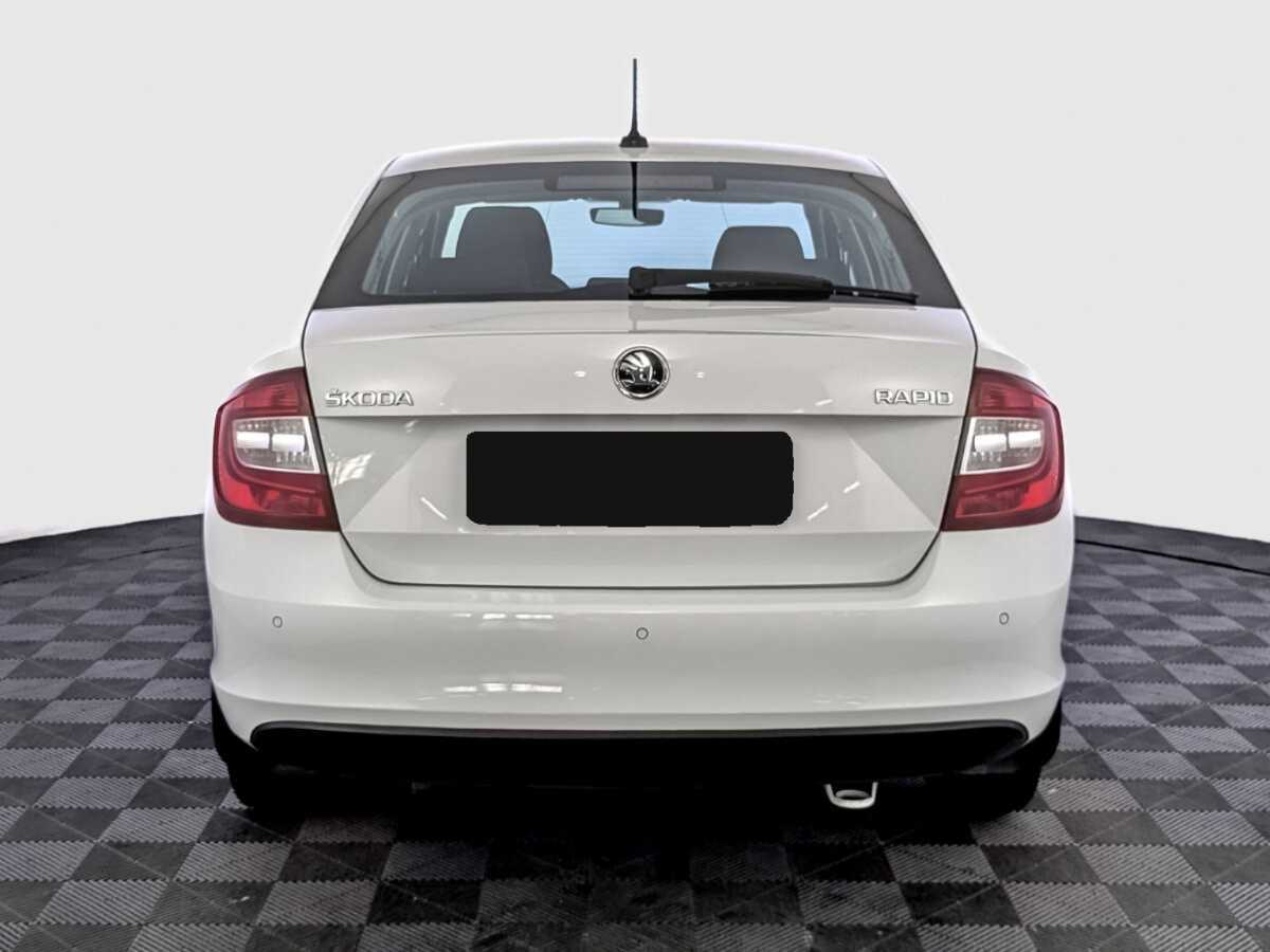 Skoda Rapid с пробегом — 2018 год. Фото: #5