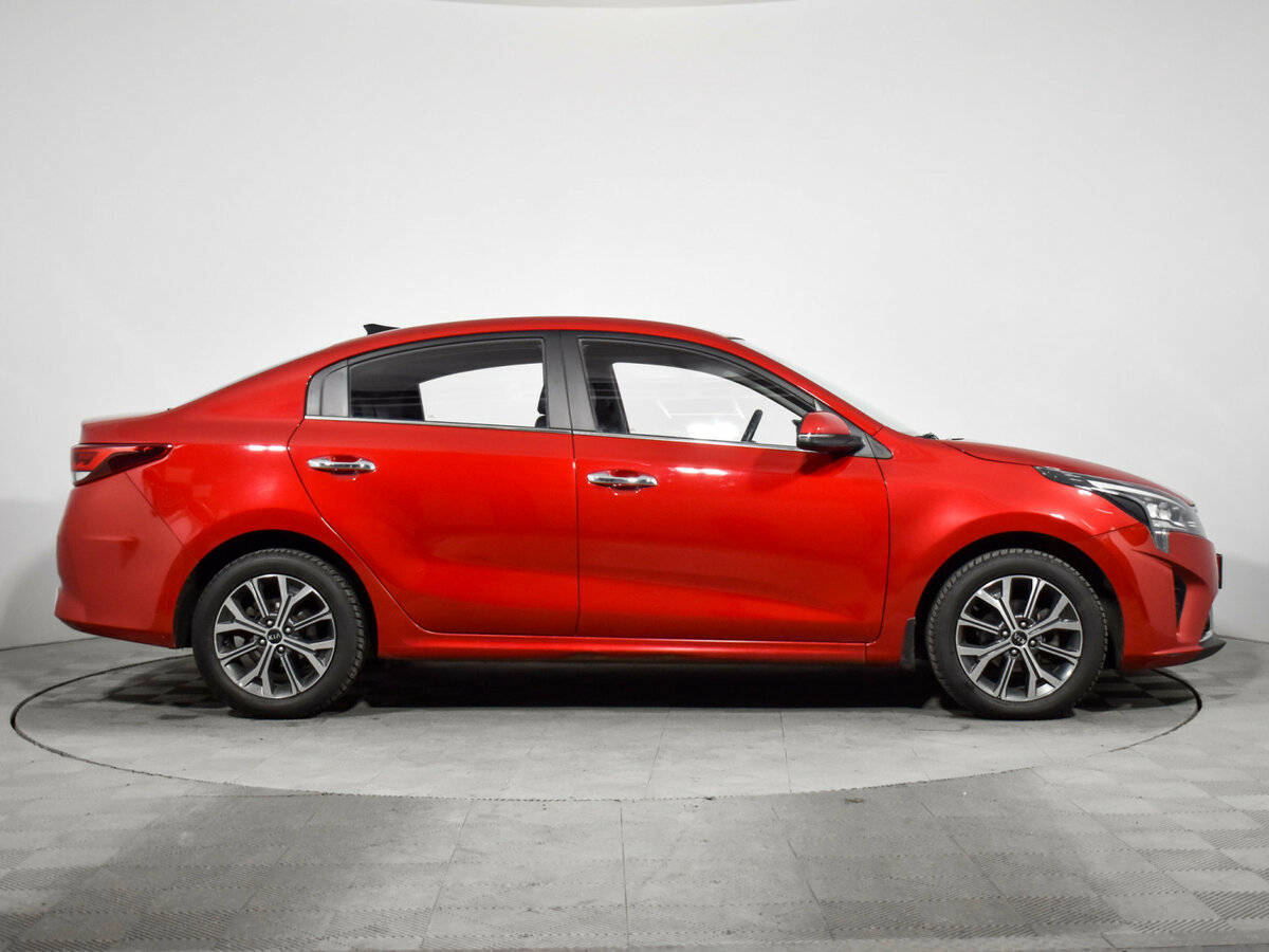 Kia Rio с пробегом — 2020 год. Фото: #3