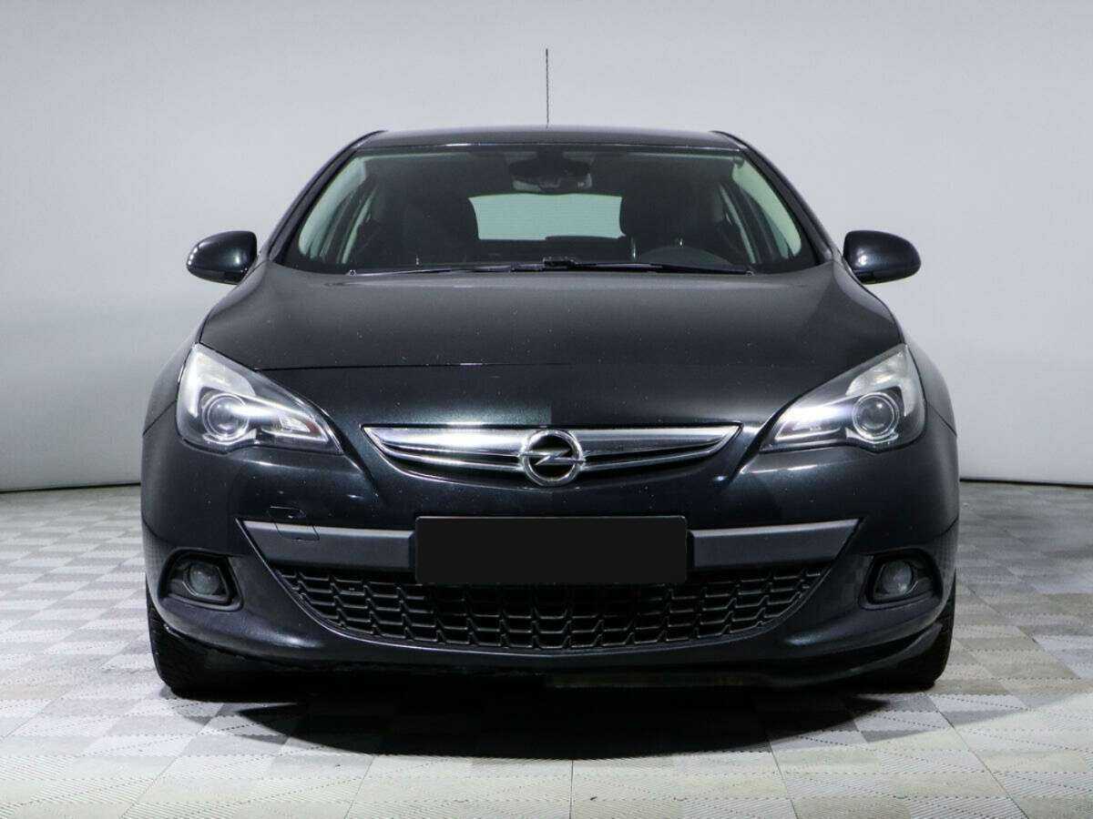 Opel Astra с пробегом — 2014 год. Фото: #1