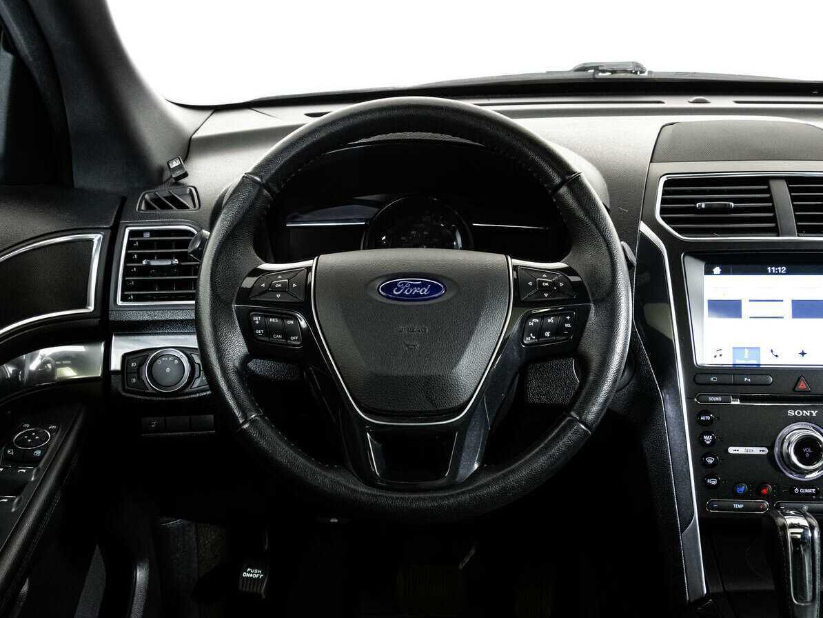 Ford Explorer с пробегом — 2017 год. Фото: #9