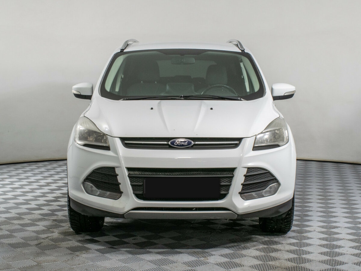 Ford Kuga с пробегом — 2014 год. Фото: #1