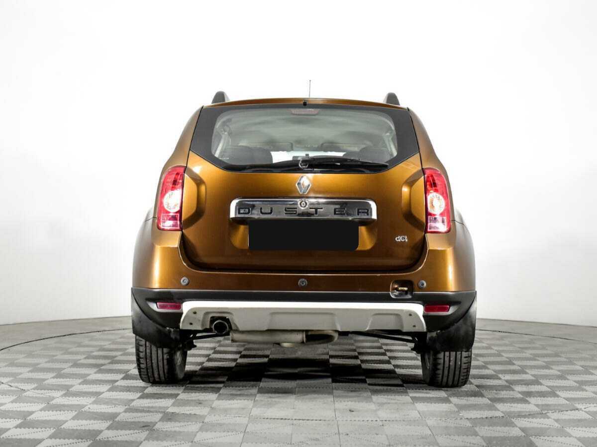 Renault Duster с пробегом — 2014 год. Фото: #4