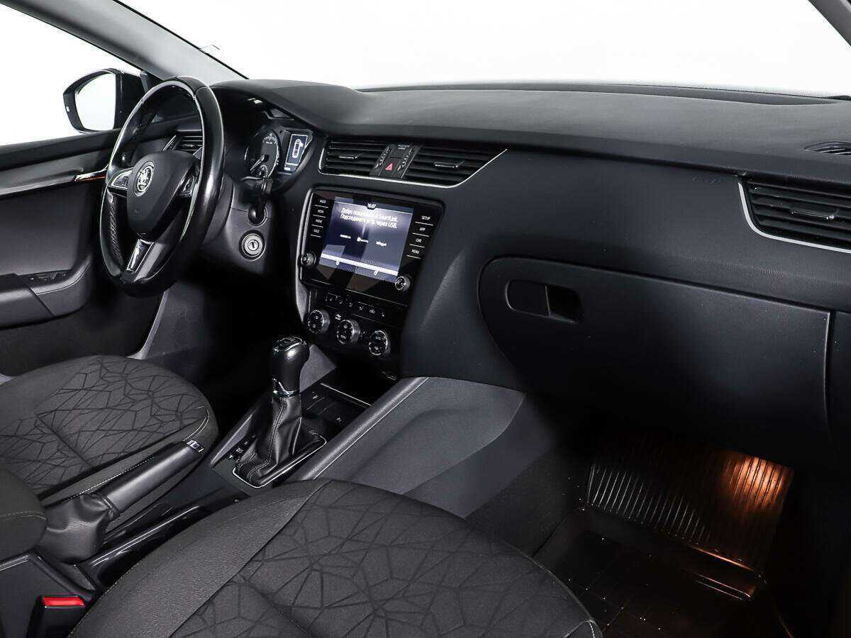 Skoda Octavia с пробегом — 2018 год. Фото: #9