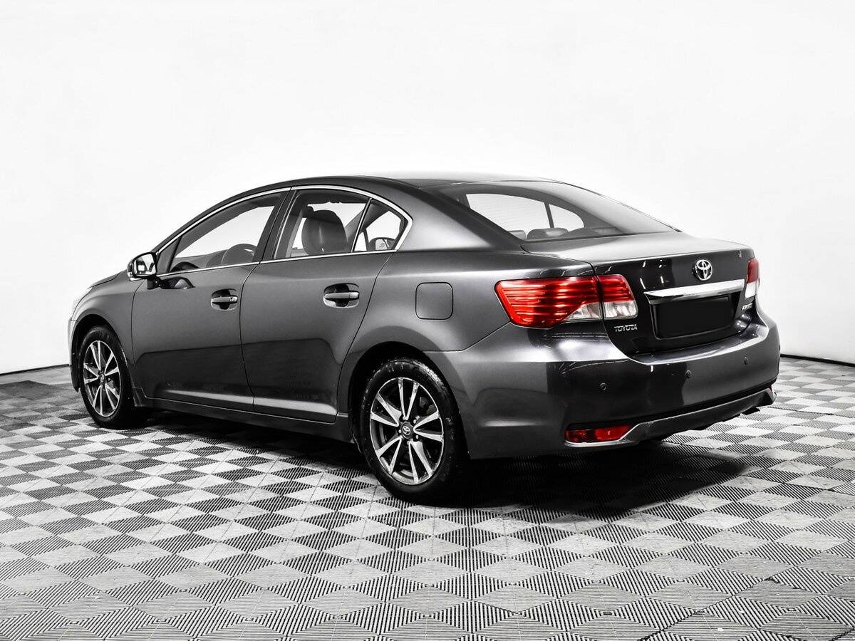 Toyota Avensis с пробегом — 2012 год. Фото: #5